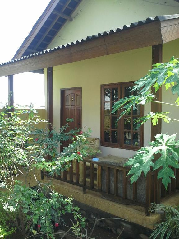 Arnel Bungalows เซงกีกี ภายนอก รูปภาพ